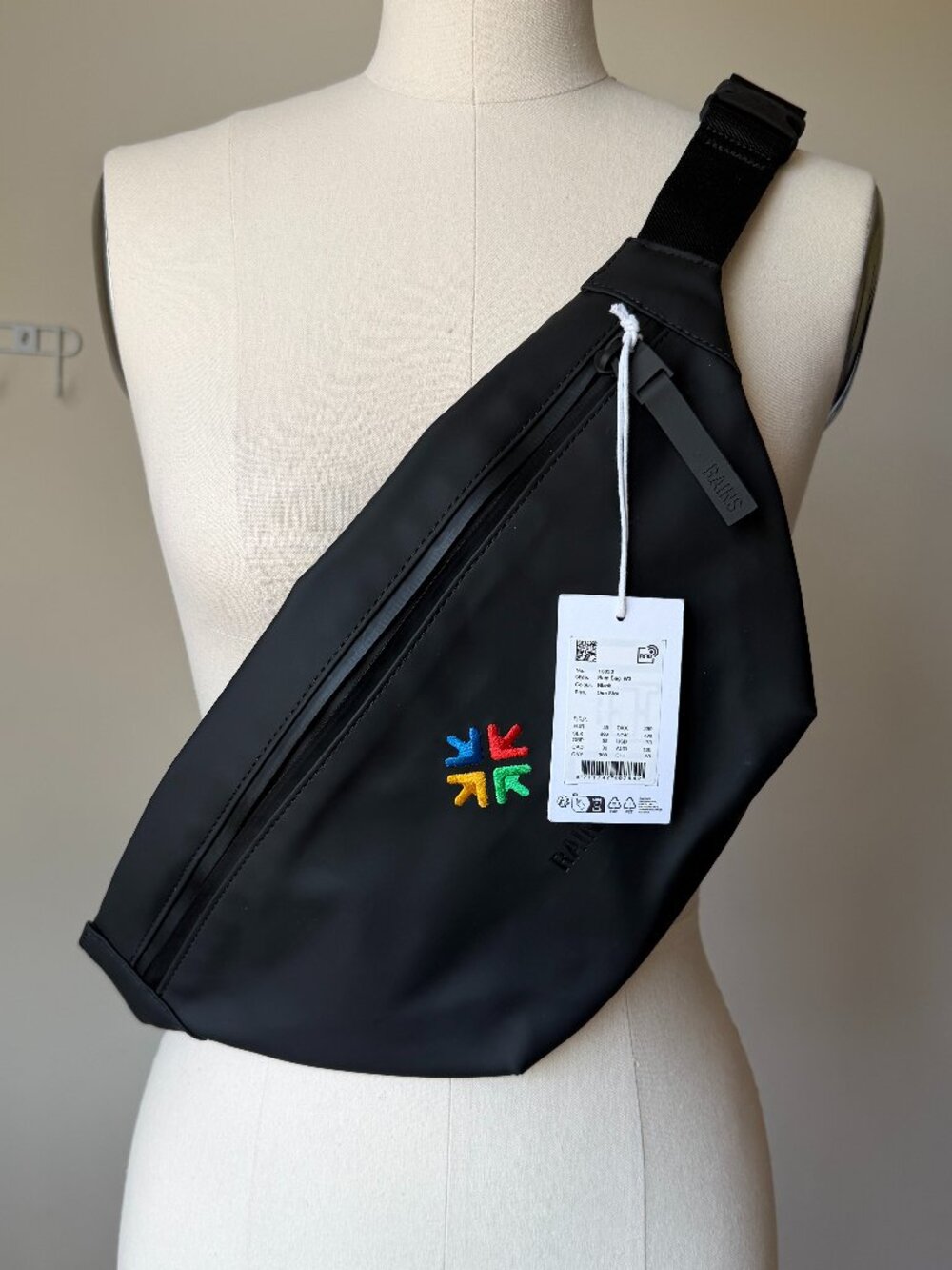 Rains Bum Bag Large Black | Waterproof Fanny Pack | Travel Sling Bag | Outdoor